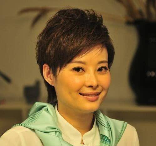 袁立古装图片_袁立发型图片_袁立短发图片