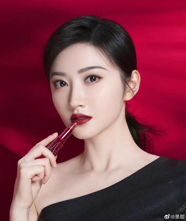 眼影哪个牌子好用_眼影盘哪个牌子好_日本哪个牌子眼影好