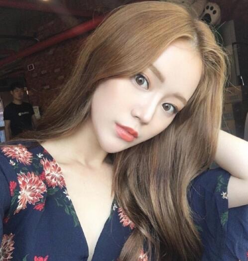 染发有哪些颜色对应图片_时尚染发颜色挑染图片_染发颜色图片