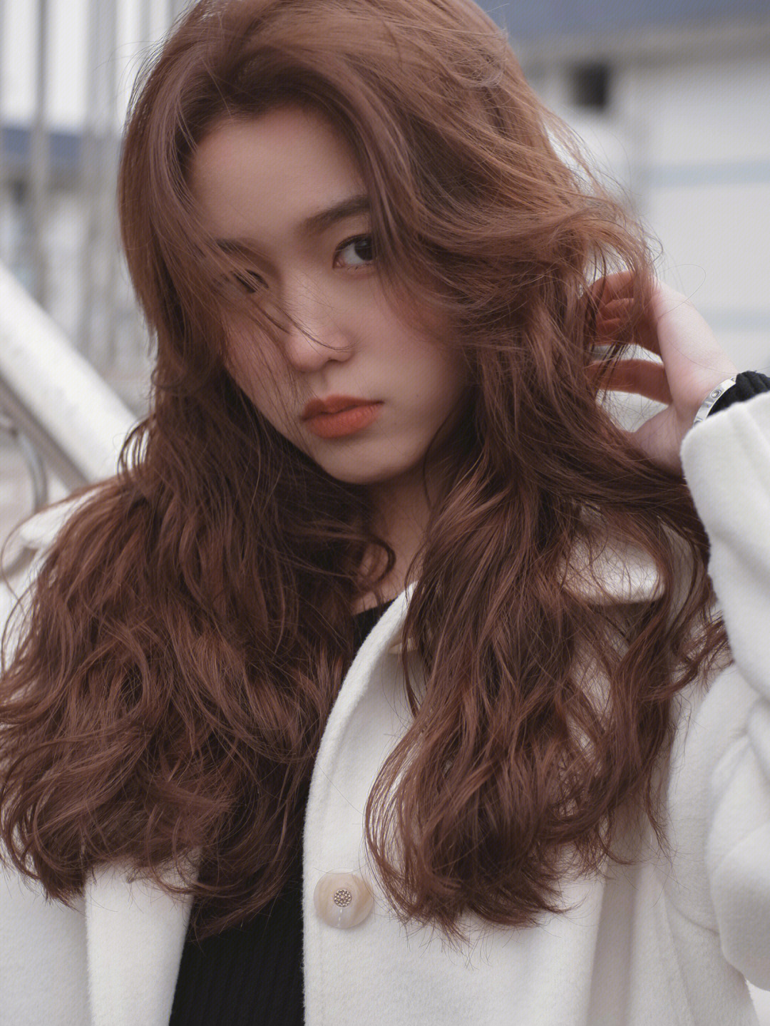 女生卷发发型_卷卷发型女_卷发女生发型短发