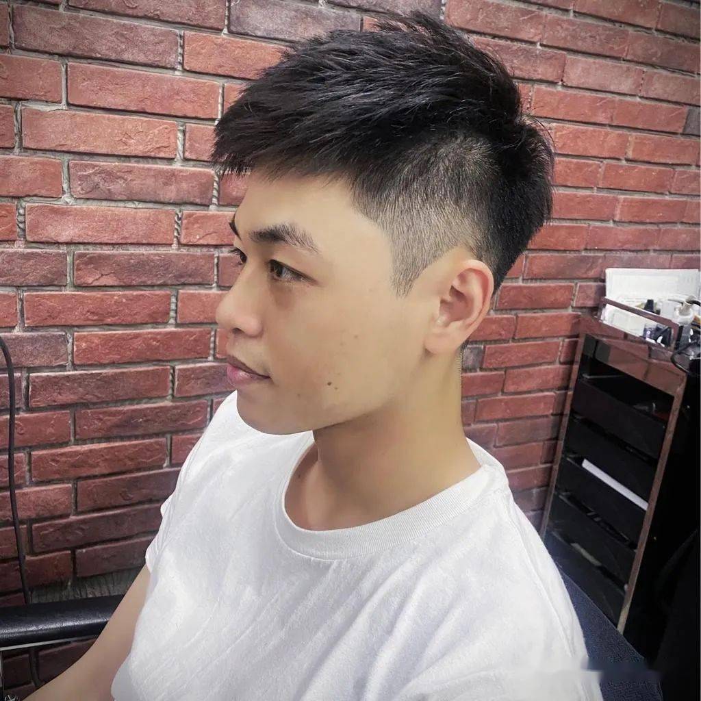 男孩发型烫头_男孩烫发发型_男孩发型烫发图片大全儿童