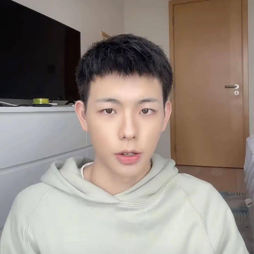 男脸型发型设计_男士长脸发型设计_男士脸长的发型