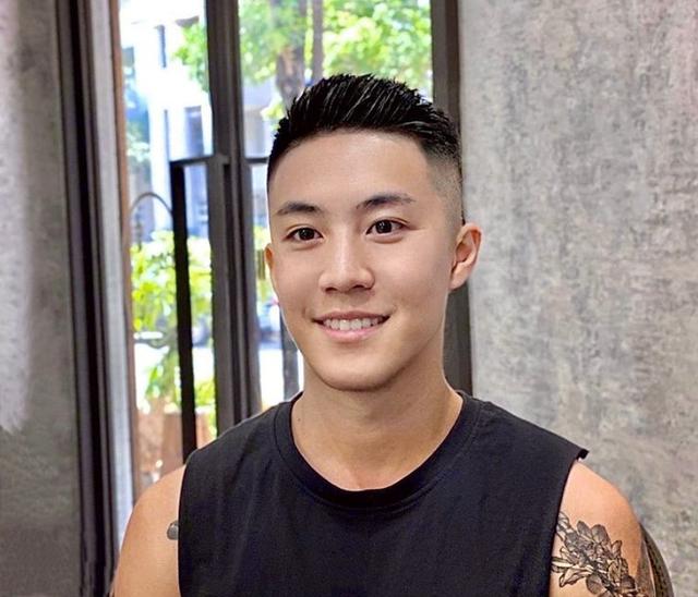 莫西干男生发型_莫西干发型是什么样子的_男生发型干练
