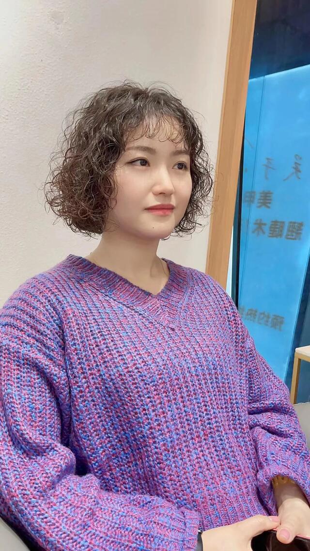 可爱女生短发发型_短发可爱女生发型锁骨_短发可爱女生发型扎法